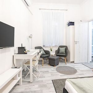 Studio met een King Size Bed